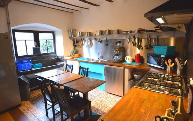 Rustic Farmhouse With Pool