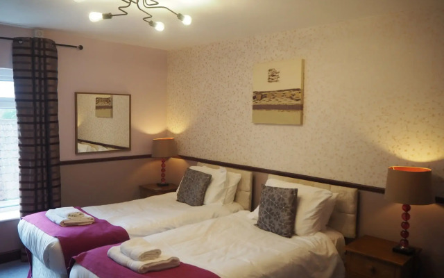Meare Manor