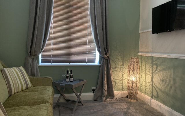 The Headlands Hotel