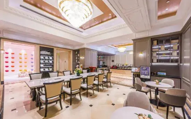 Polysheron Hotel Shanghai Jinshan Bailian City Beach