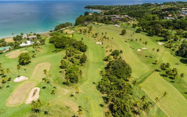 Mount Irvine Bay Resort