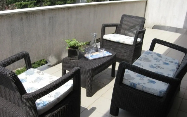 Nives - Great Location - A6