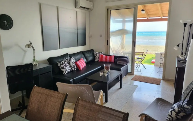 Mattis Seafront Beachhouse