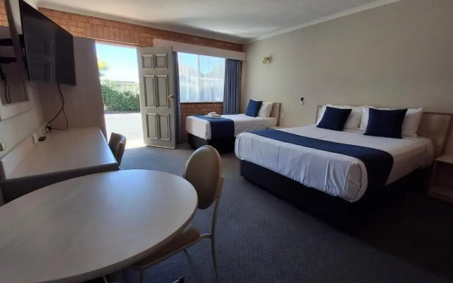 Blue Diamond Motor Inn – Guest Rooms – Dubbo