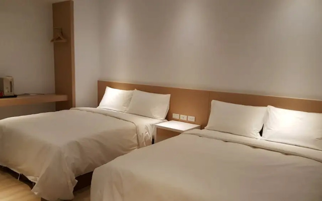 Ze Hu B&B