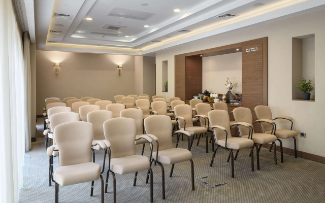 Radisson Blu Hotel, Kyiv Podil City Centre