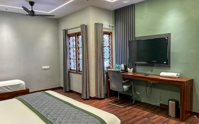 Palm Mystic Inn - Indiranagar