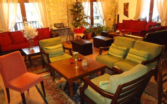 Hotel Kokkinos Vrachos