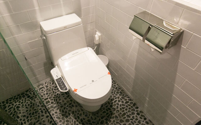 February Hotel Songdo Amnam