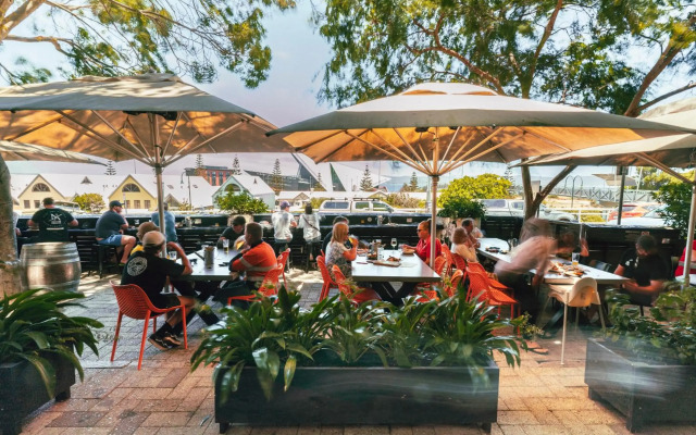 Six Degrees Boutique Hotel