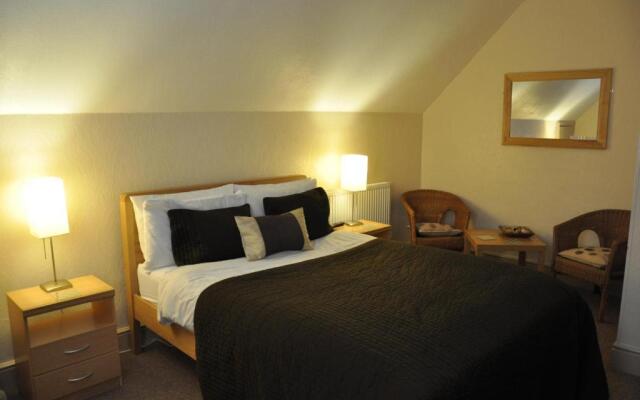 Holly Tree Guest House