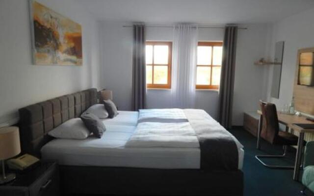 Seehotel Losheim