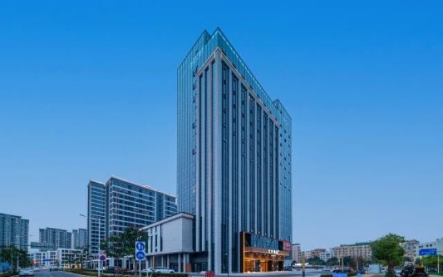 JI Hotel (Xiamen Haicang Xianghe Square)