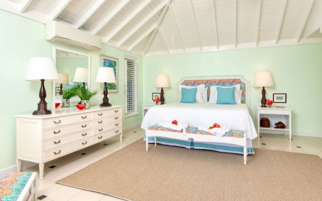 Private 2BR Open-air Villa Panoramic Views Pool