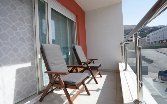 Perla - Modern and Cozy - A1