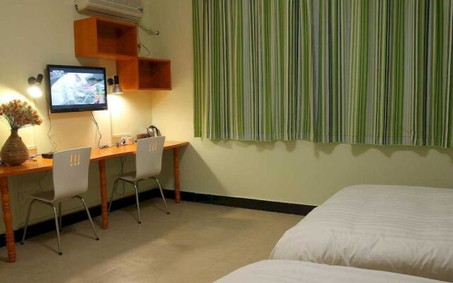 Tiffany Hostel