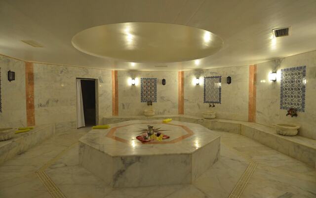 Lamos Resort Hotel & Convention Center