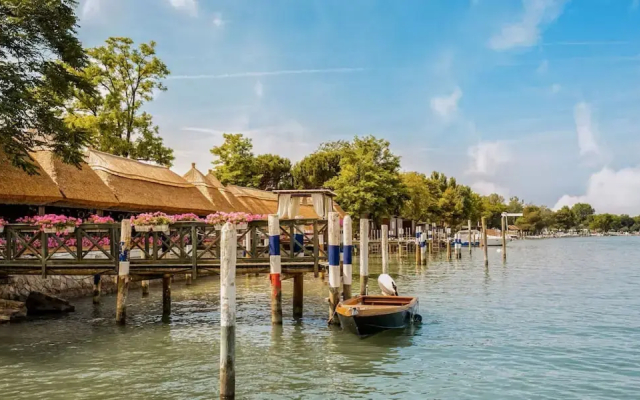 Comfortable Beachfront Apartment