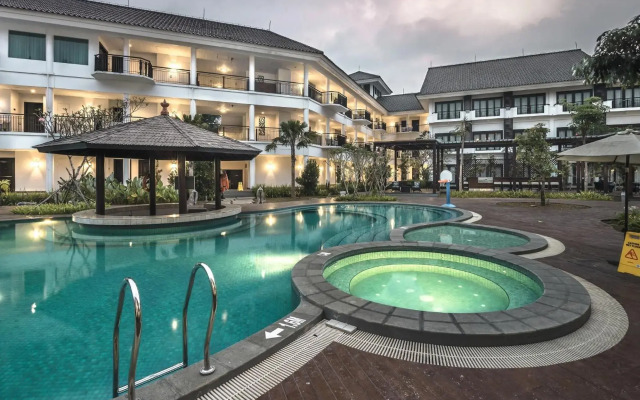 Lido Lake Resort By MNC Hotel