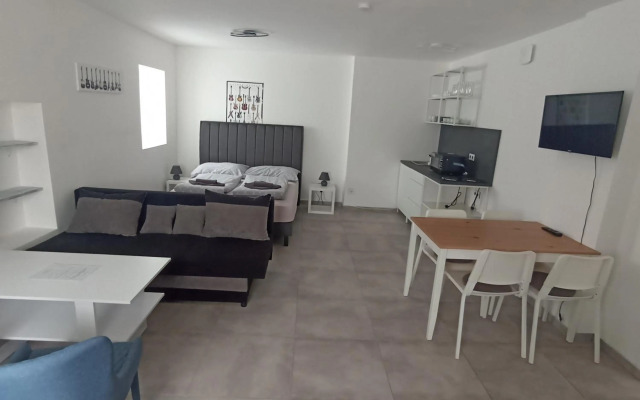 MUSIC PENZION v Lipně