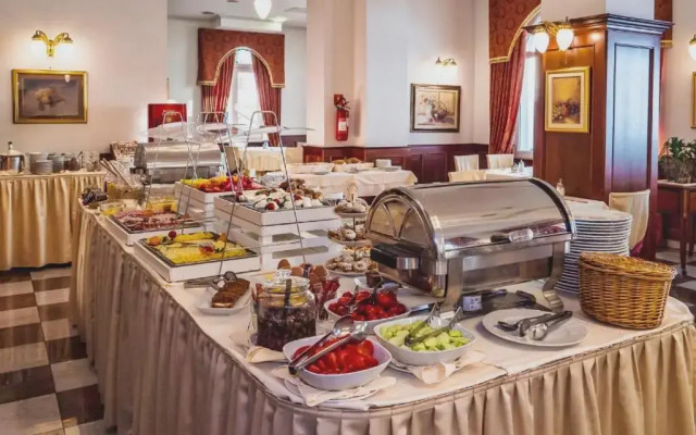Hotel Savoy