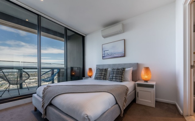 Melbourne Private Apartments - Collins Street Waterfront, Docklands – Guest Rooms – Melbourne