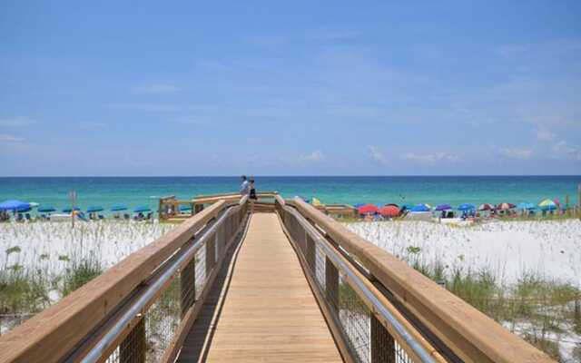 Sandpiper Cove Resort by Panhandle Getaways
