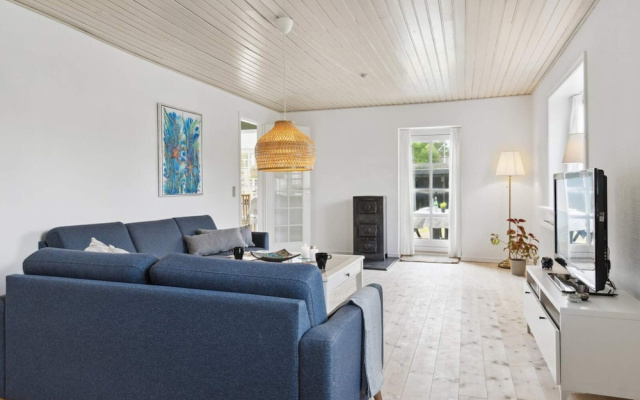 4 Star Holiday Home in Hals