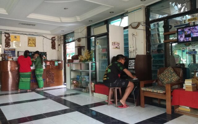Gold Star hotel