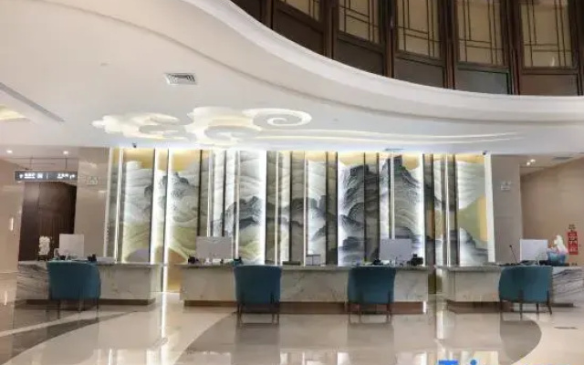 Gt Leston Hotel