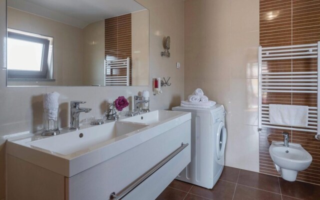 Beautiful Home in Betiga With Wifi and 3 Bedrooms