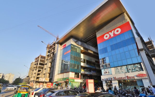 OYO Flagship 30791 Hotel Shagun