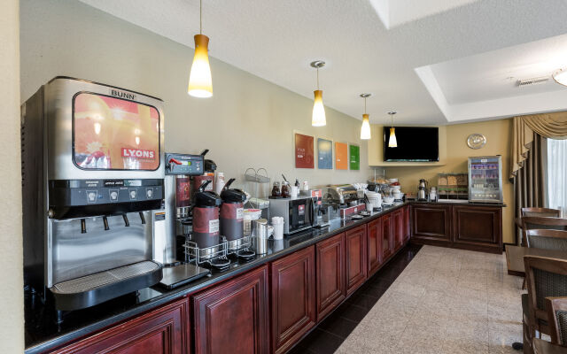 Comfort Suites Baytown I - 10