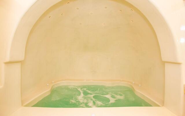 Perla Nera Suites