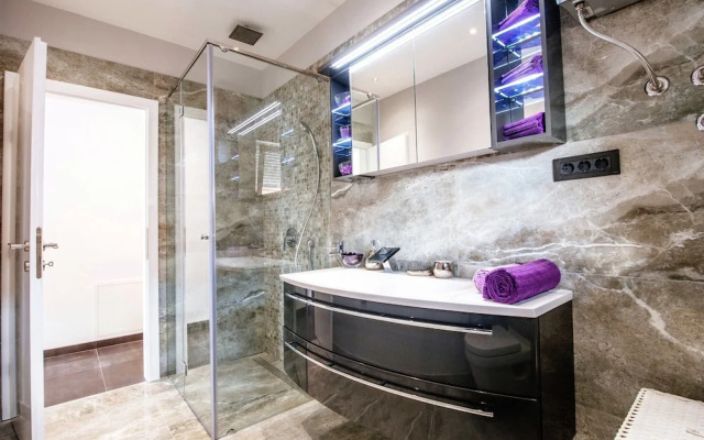 Luxurious Apartment in Zadar With Garden