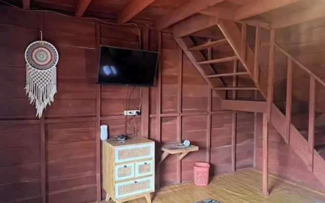 Quen'z Cabin