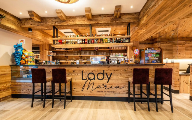 Lady Maria Hotel & Resort