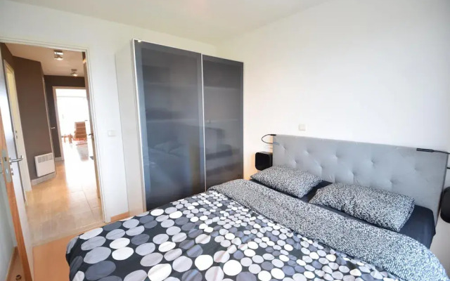 Coastal Apartment in Middelkerke Steps From the Sea