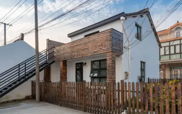 Zhuxia Hostel Guesthouse
