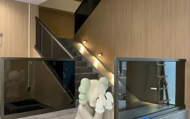 Shirtless E-Gaming Esports Hotel