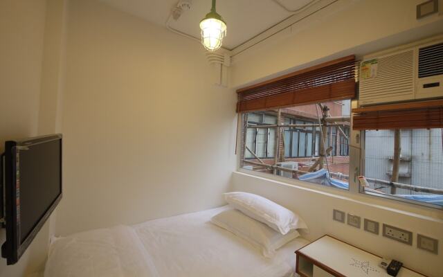 Panda's Hostel - Moment