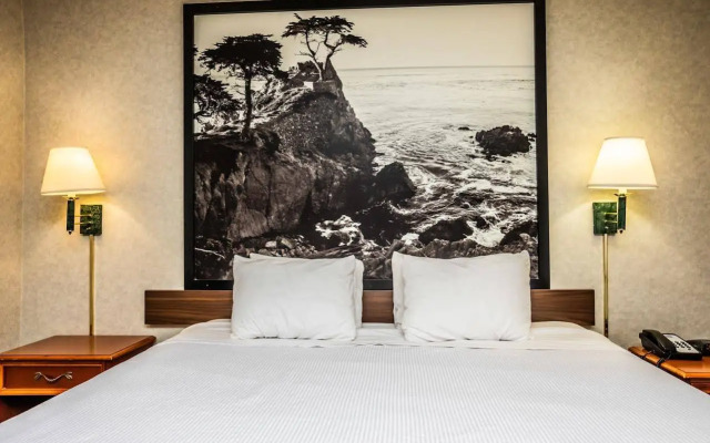 Pelican Inn Monterey