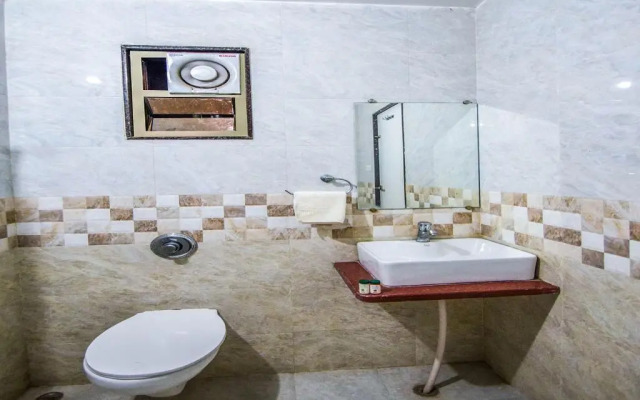 Kavita Inn By OYO Rooms