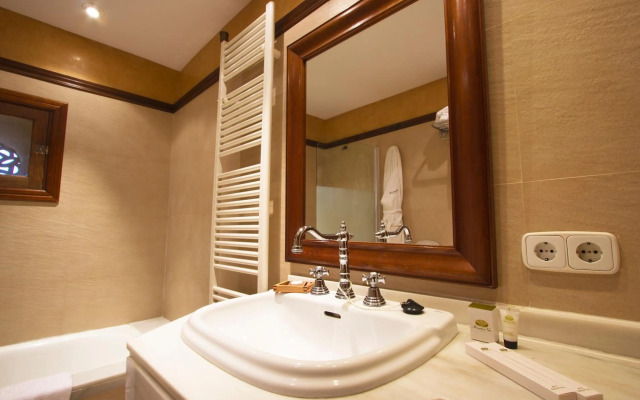 Hotel Rural Monnaber Nou & SPA