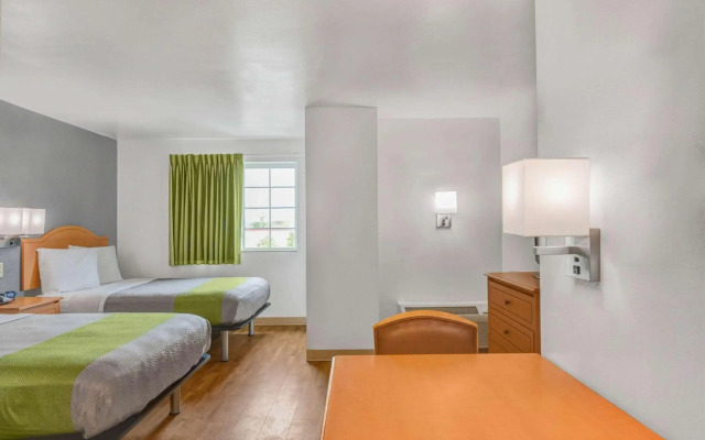 Studio 6 Opelika/Auburn