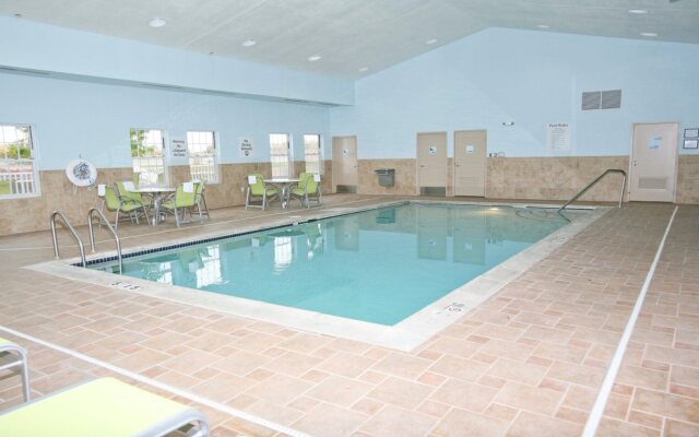 Wingate by Wyndham Roseville/Detroit