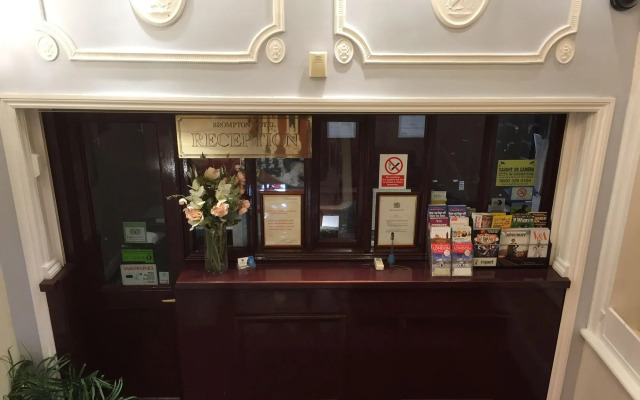 Brompton Hotel