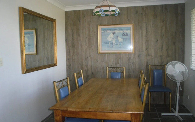 Fabulous location - Ground Floor Waterfront Unit! Clearview Apartments