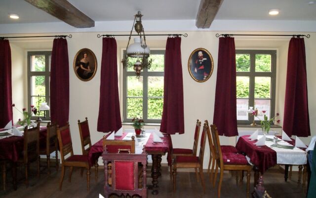 Pension & Weinstube Hofgärtnerei