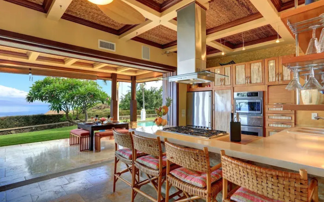 Aloha Spirit Maui 2 Bedroom Home by RedAwning